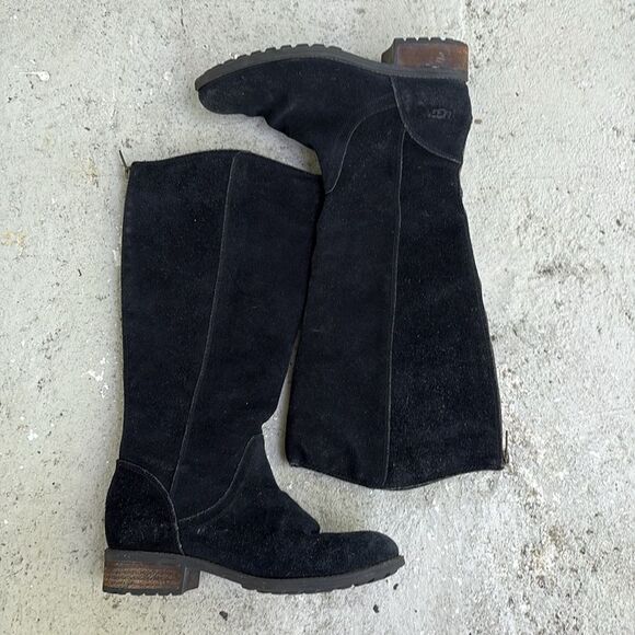 UGG Sheldon suede boots - Picture 2 of 11